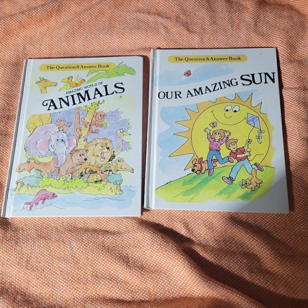 Lot Of 2 The Question And Answer Book Our Amazing Sun & Amazing World Of Animals